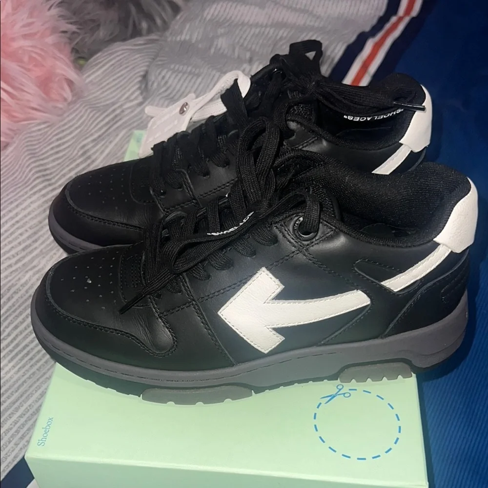 Off-White Black Sneakers Versatile Casual Style - Picture 2 of 6